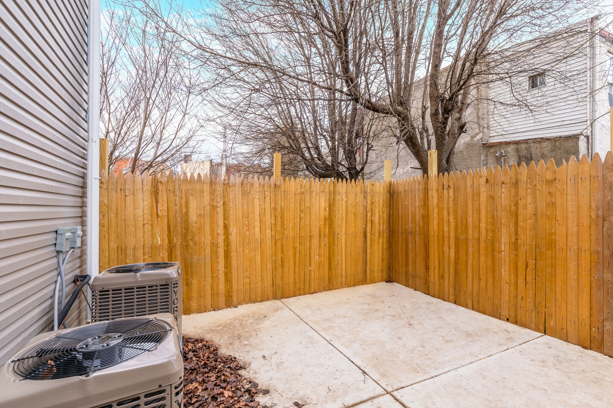 5534 Woodland Ave, Philadelphia, PA for Rent