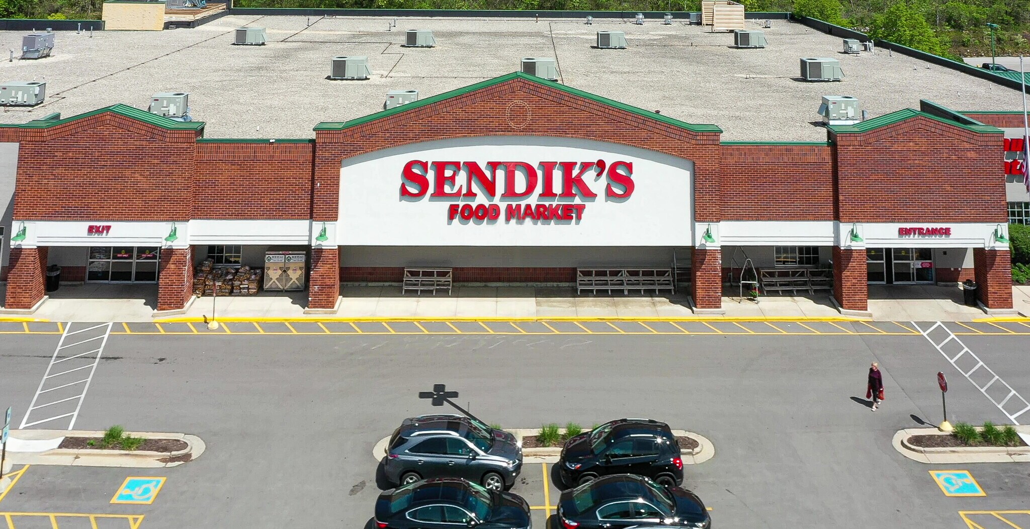 701 Meadowbrook Rd, Waukesha, WI for Rent