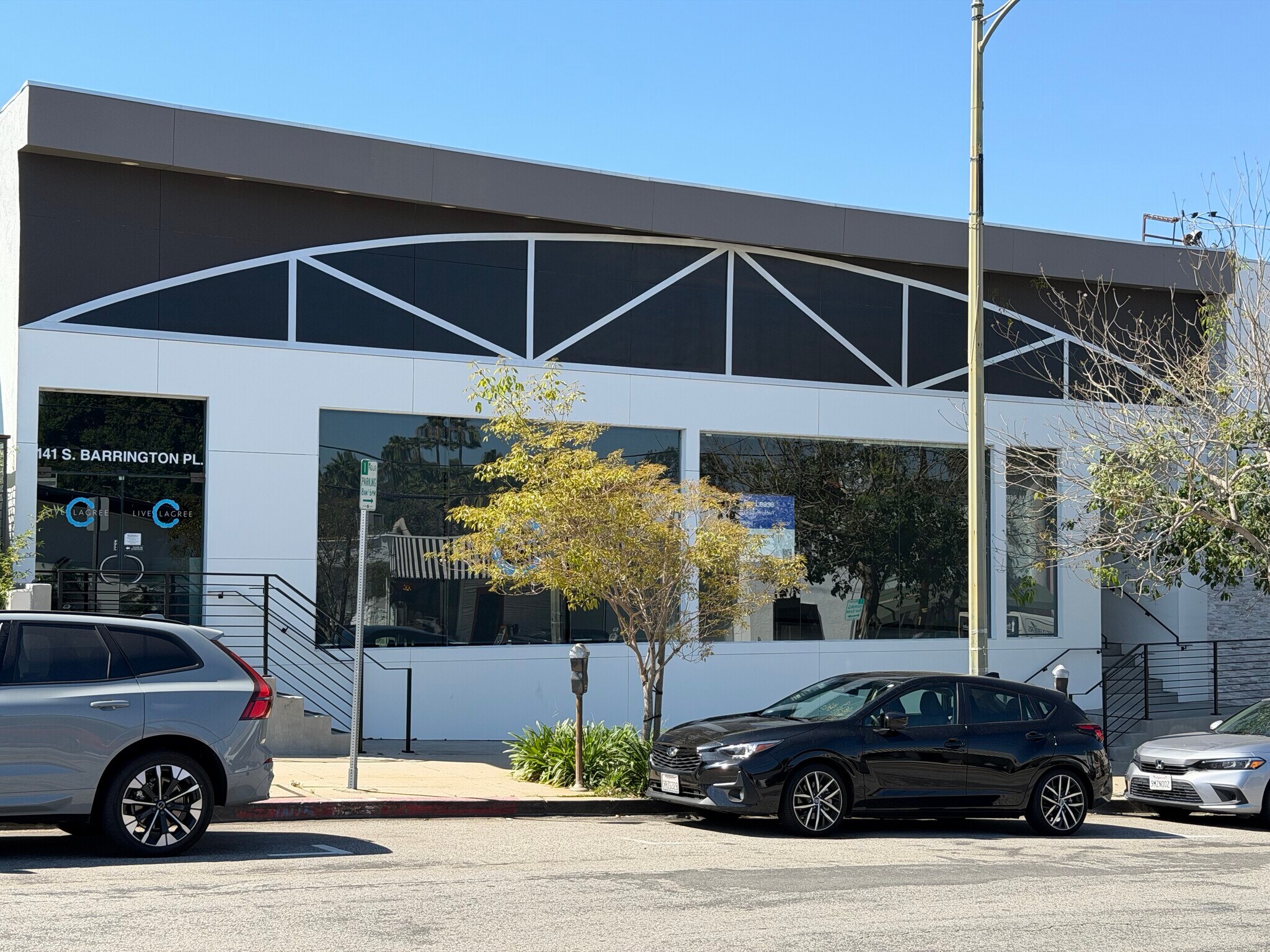 137-141 S Barrington Pl, Los Angeles, CA for Rent