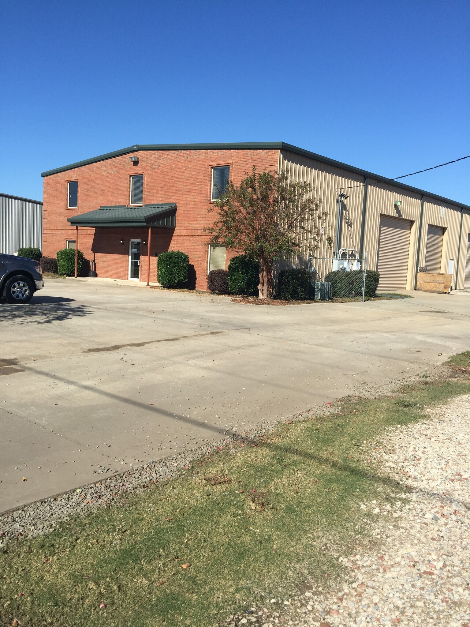 103 Pat Joiner Blvd Byron, GA 31008 Industrial Property for Sale on