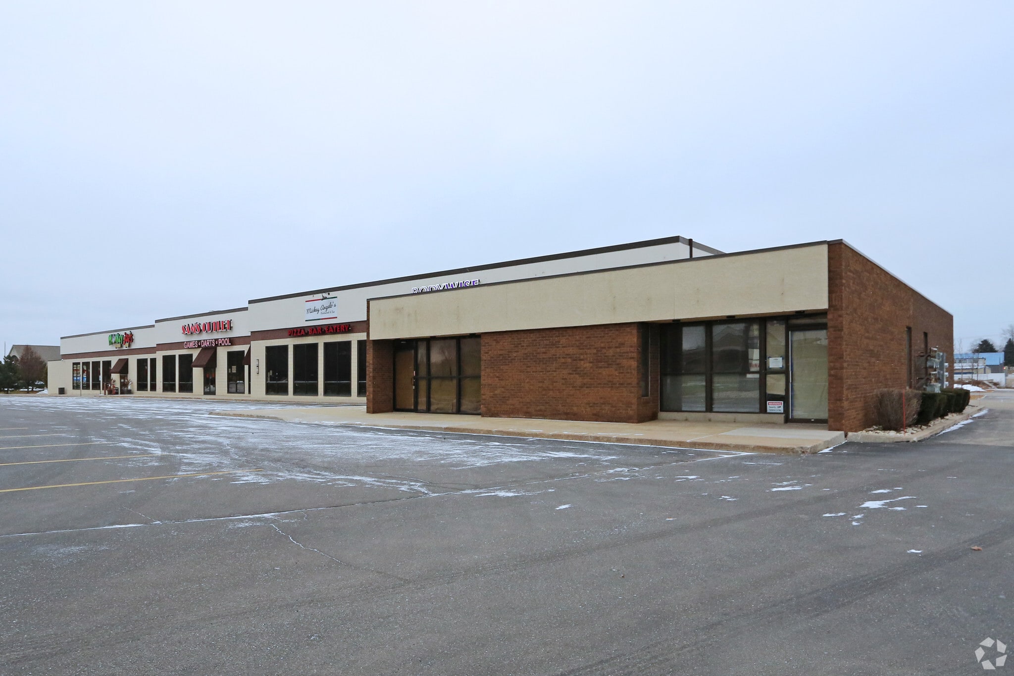 4235-4237 Green Bay Rd, Kenosha, WI for Sale