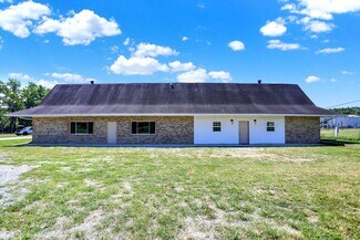 Connersville, IN Showroom - 575 W County Road 175 S