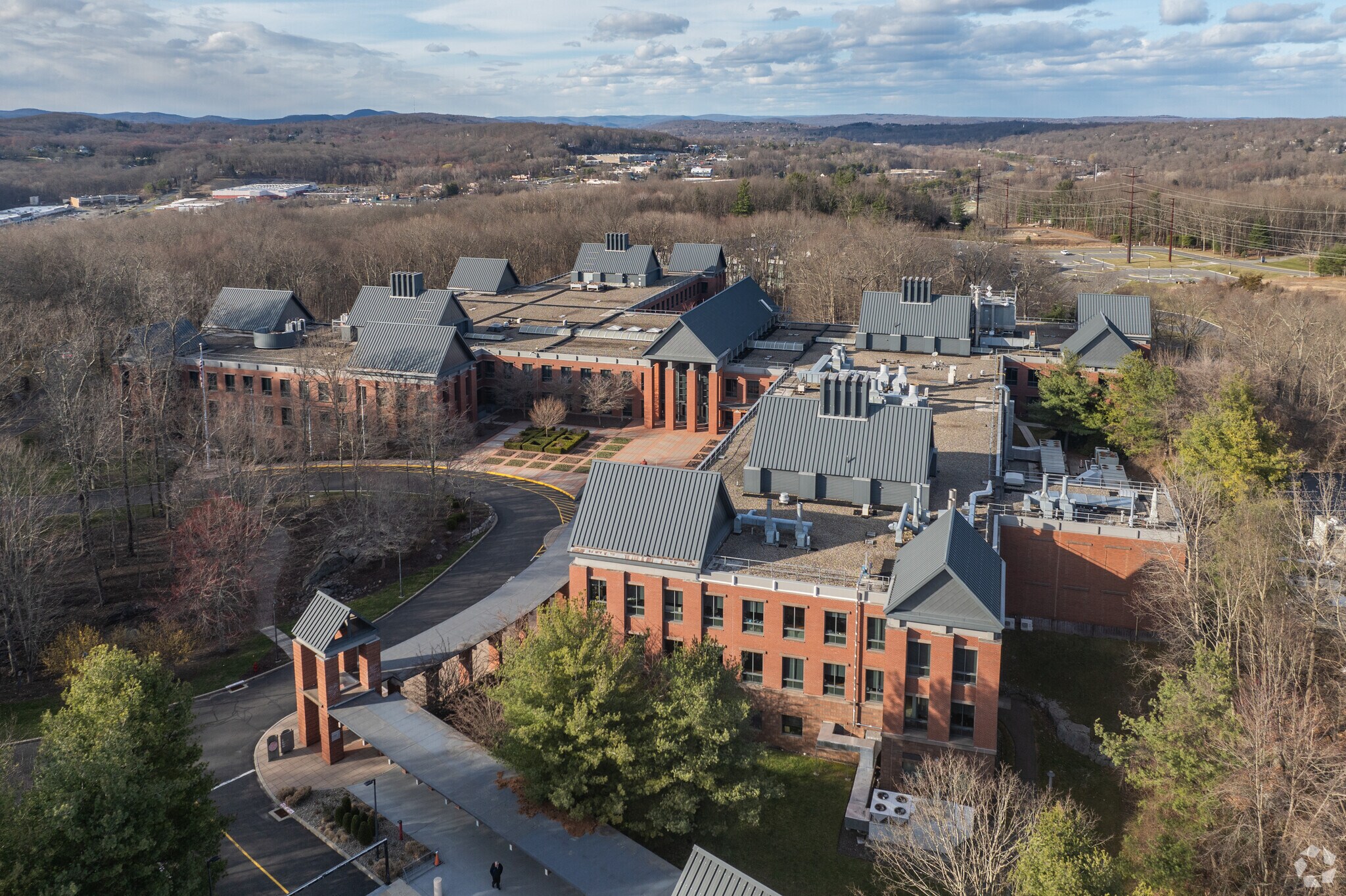 8-14 Research Dr, Bethel, CT for Rent