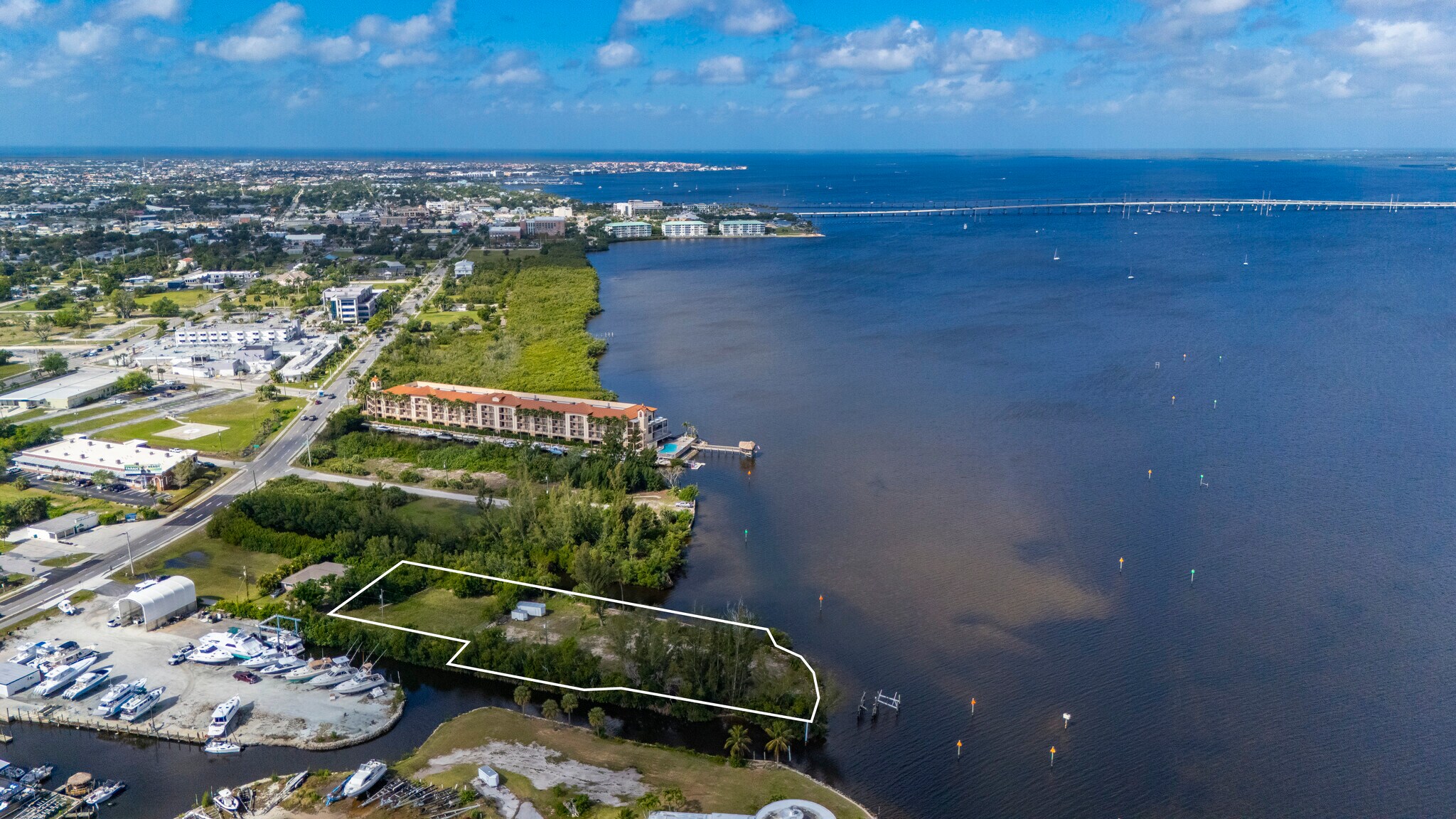6141 Elliott St, Punta Gorda, FL for Sale