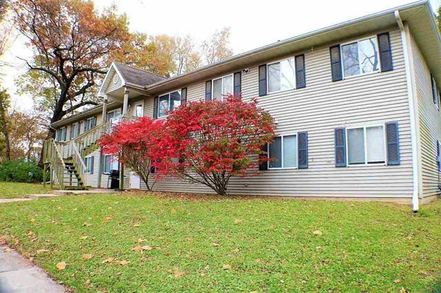 645 S Lucas St, Iowa City, IA for Sale