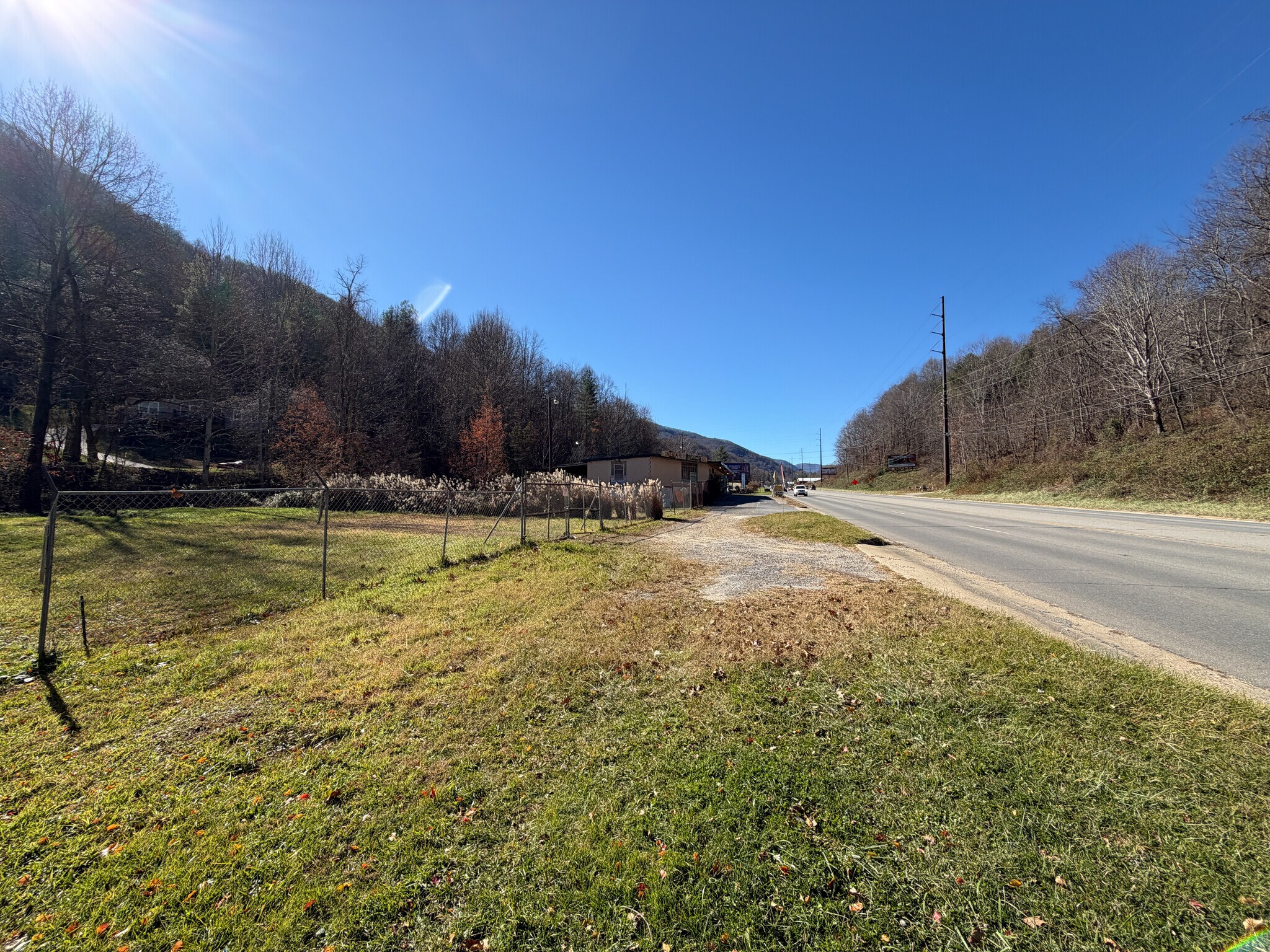 2843 Dellwood Rd, Waynesville, NC for Sale
