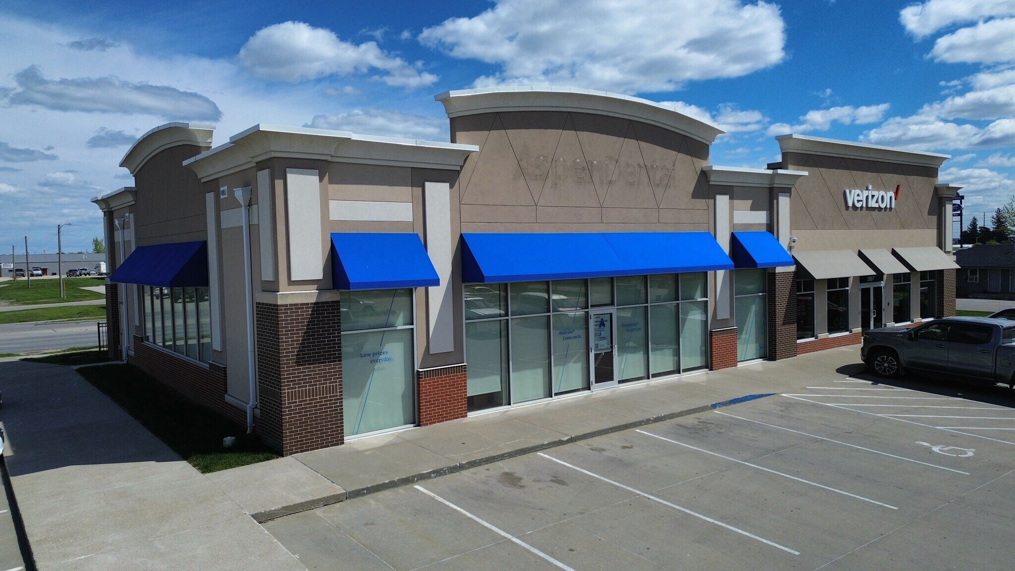 2953-2957 5th Ave S, Fort Dodge, IA for Rent