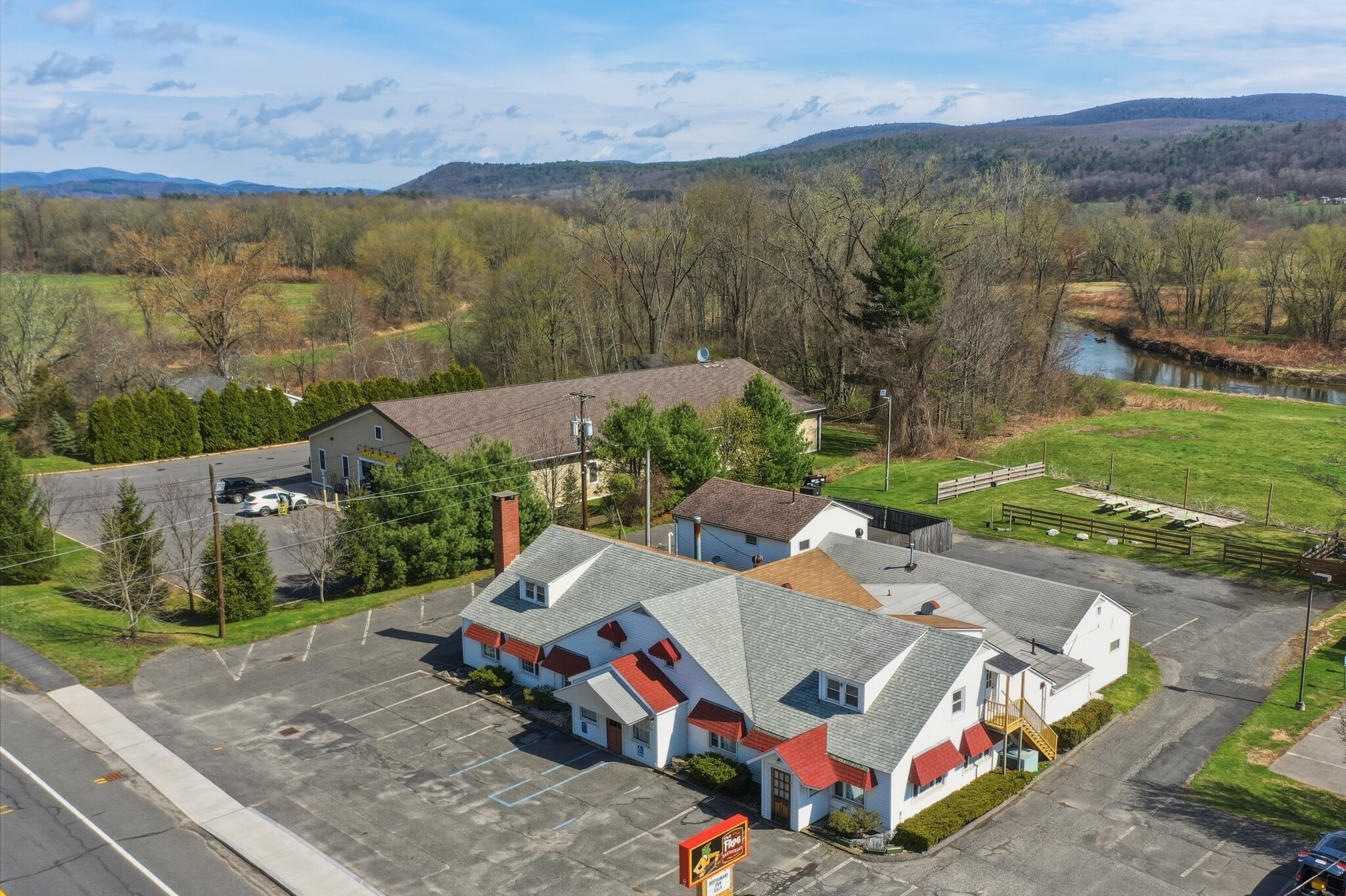 650 N Main St, Sheffield, MA for Sale