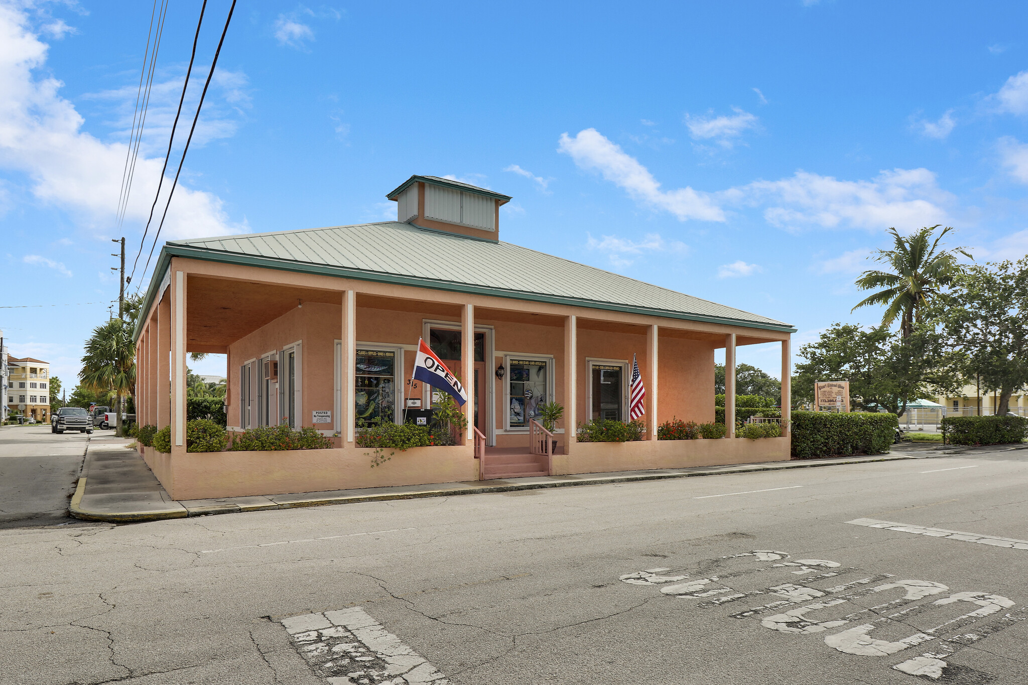 315 SW Ocean Blvd, Stuart, FL for Sale