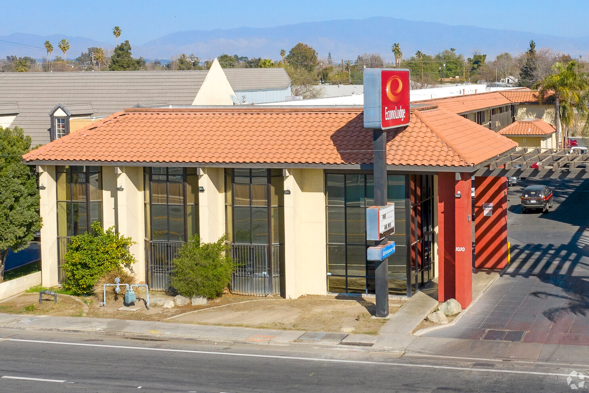 1030 Wible Rd Bakersfield, CA 93304 Hospitality Property for Sale on