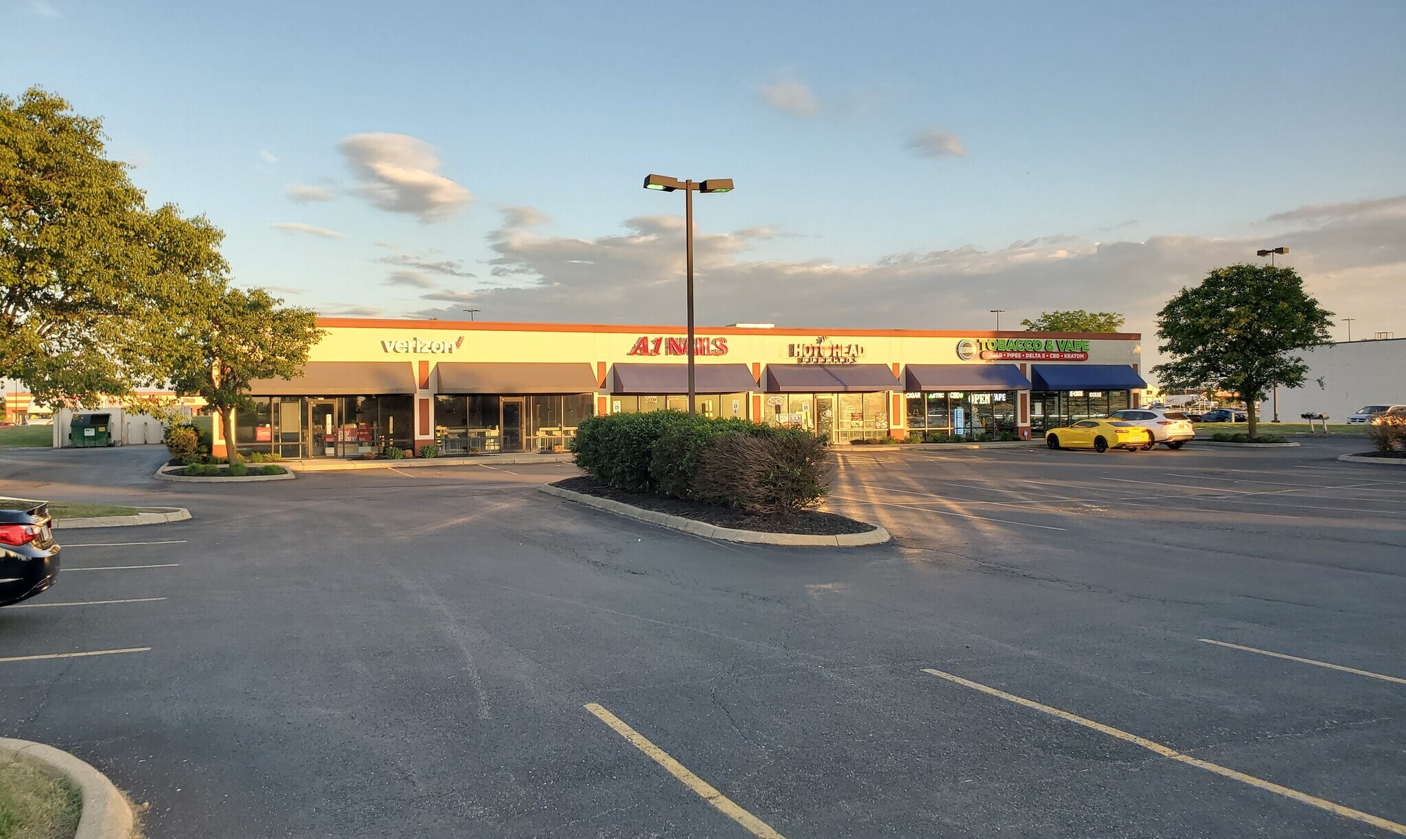 1371-1379 Leesburg Ave, Washington Court House, OH for Sale
