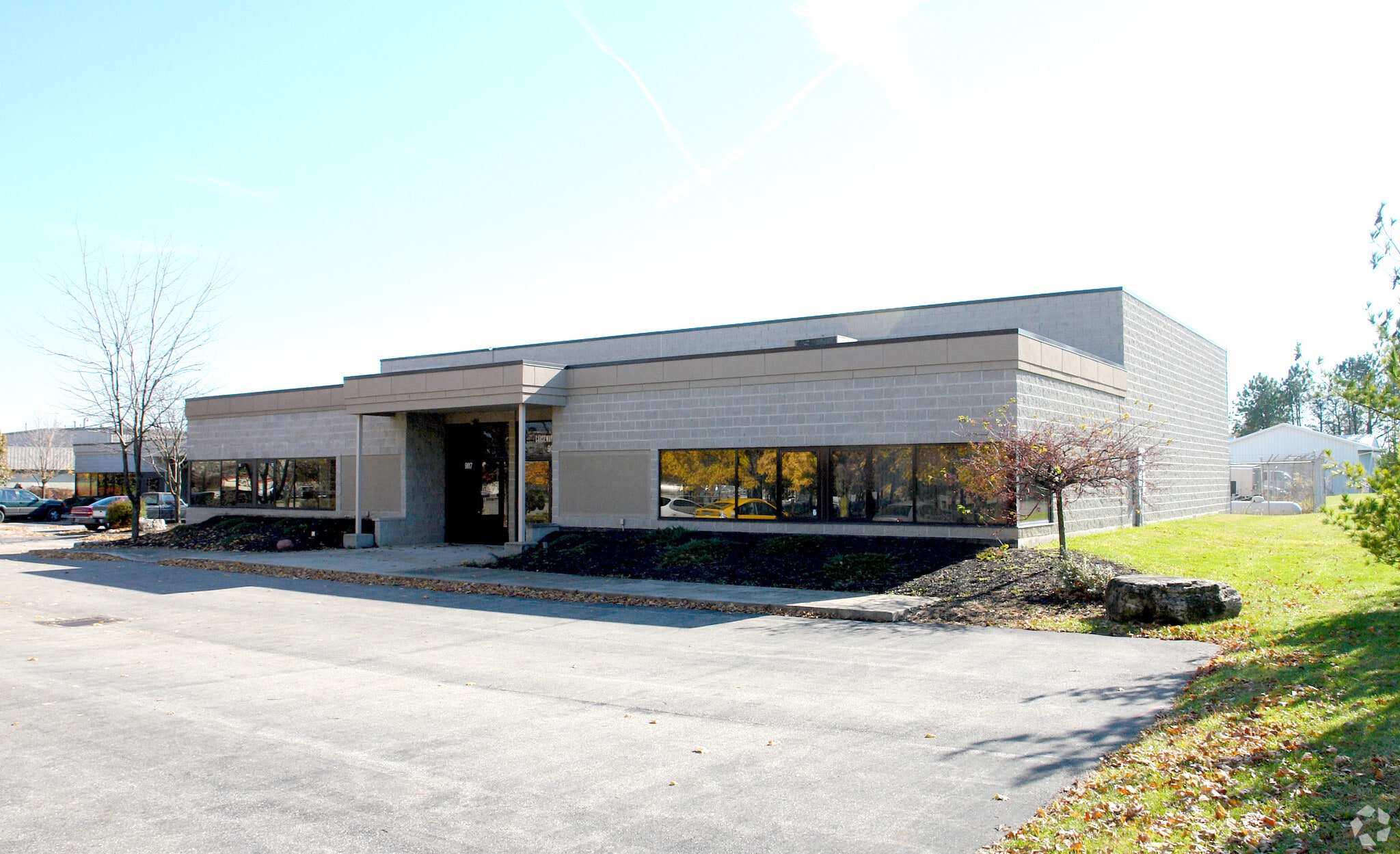 9017-9019 Heritage Dr, Plain City, OH for Rent