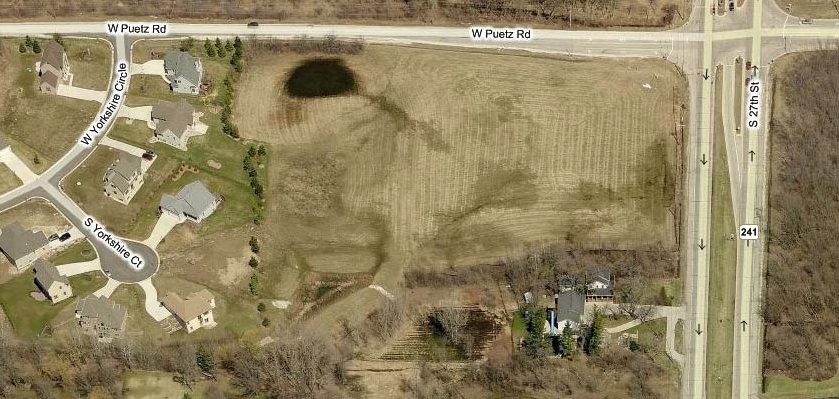 2707 W Puetz St, Franklin, WI for Sale