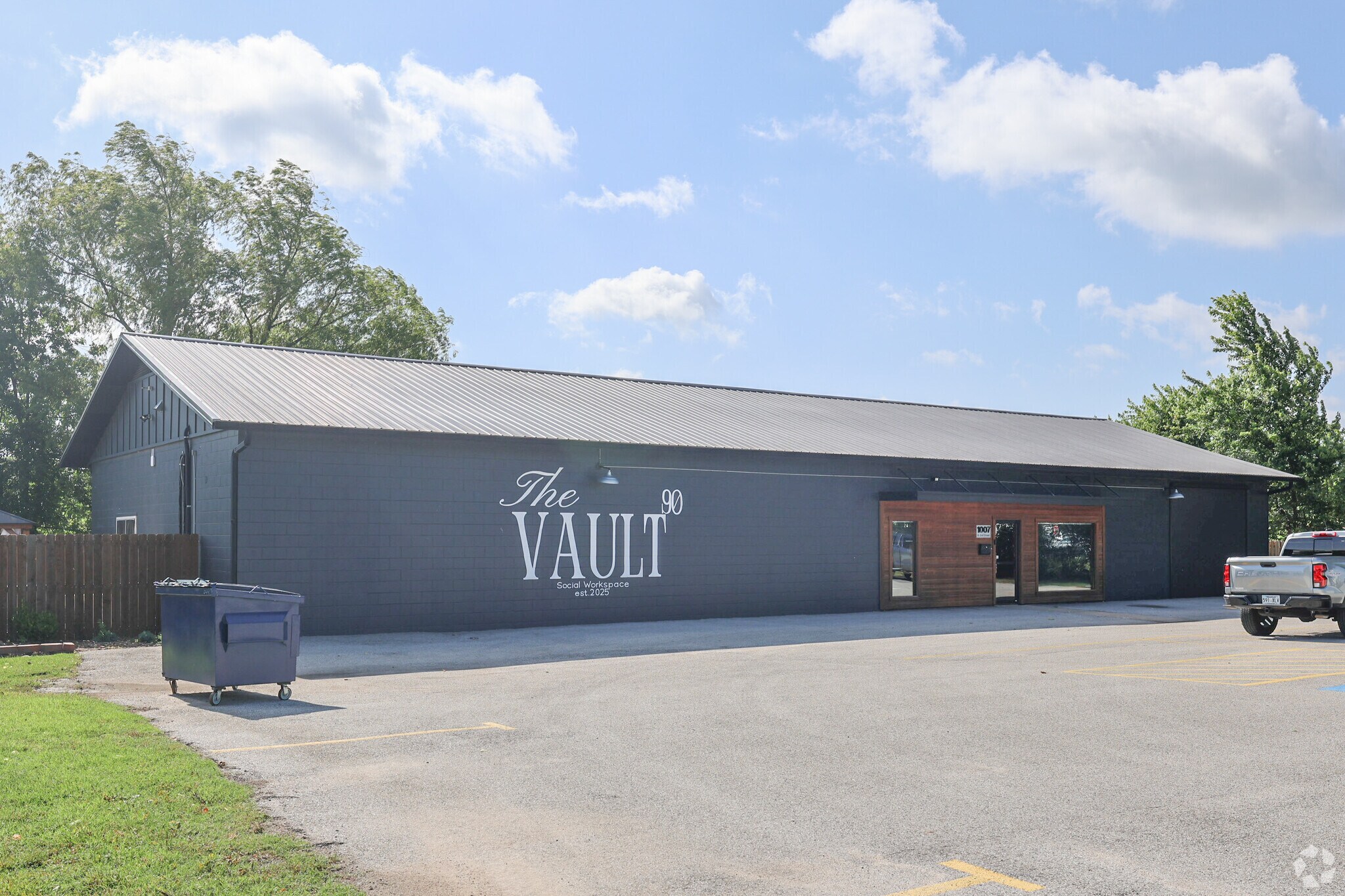 1007 N 2nd St, Rogers, AR for Rent