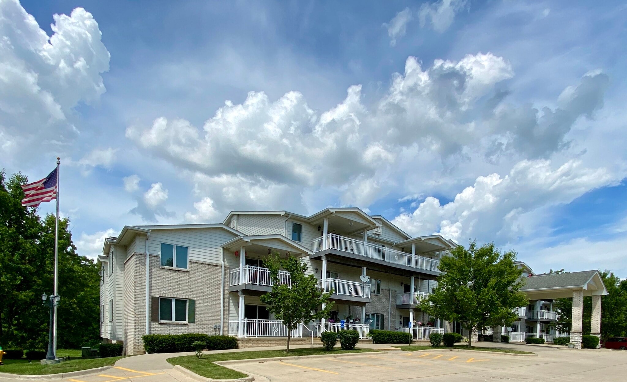 3721 Indianola Ave, Des Moines, IA for Sale
