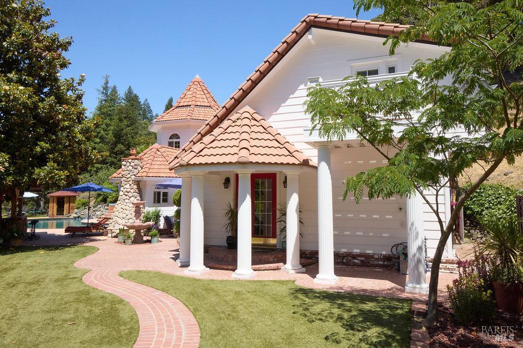 19400 Scenic Dr, Redwood Valley, CA for Sale