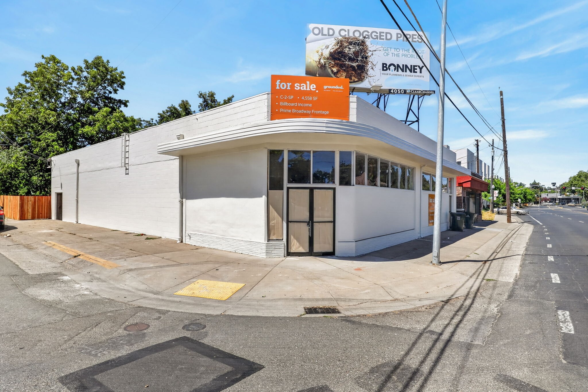 3930 Broadway, Sacramento, CA for Sale