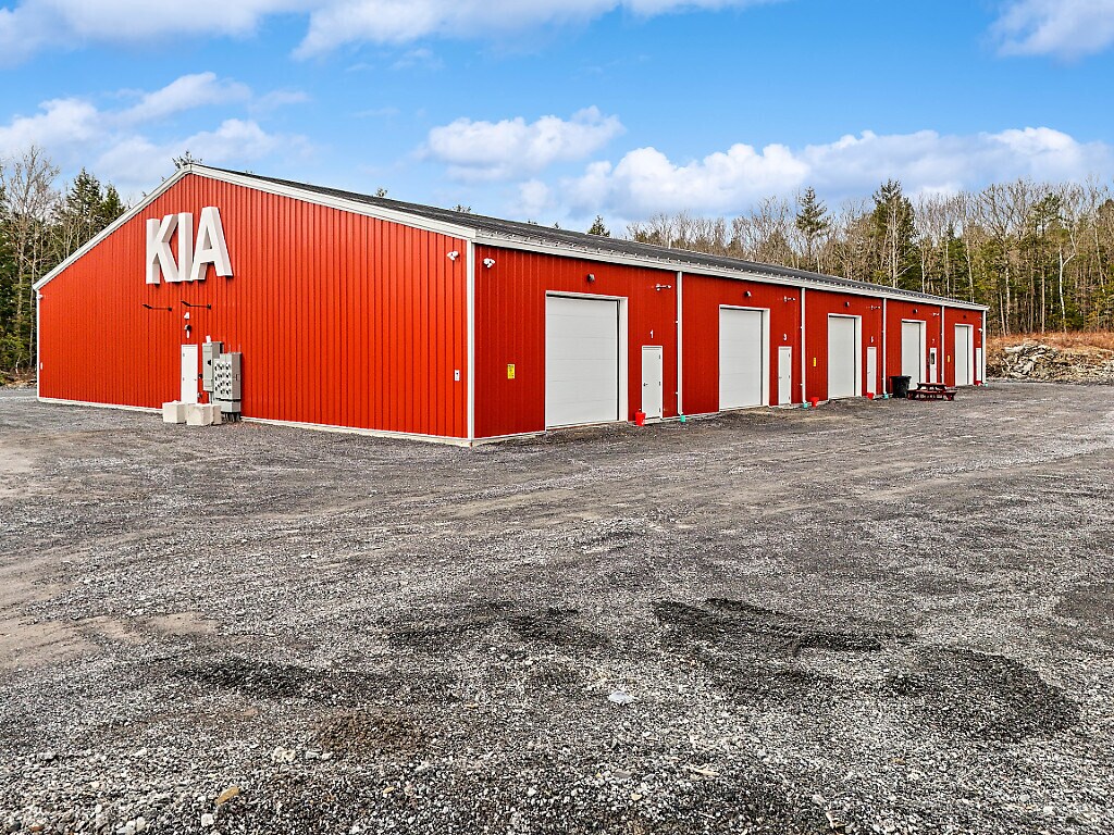 875 China Rd, Winslow, ME for Rent