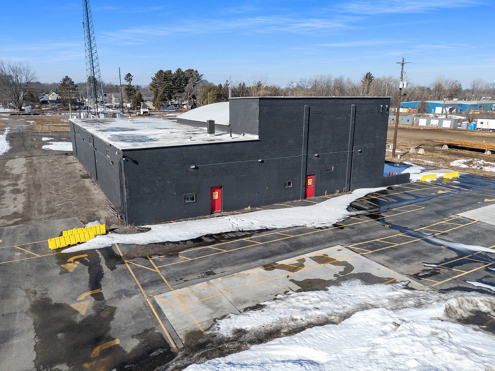 3101 11th St, Menominee, MI for Sale