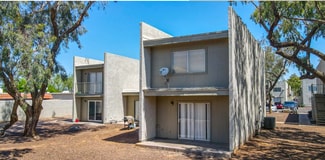 Phoenix, AZ Apartments - 2801 E Marconi Ave