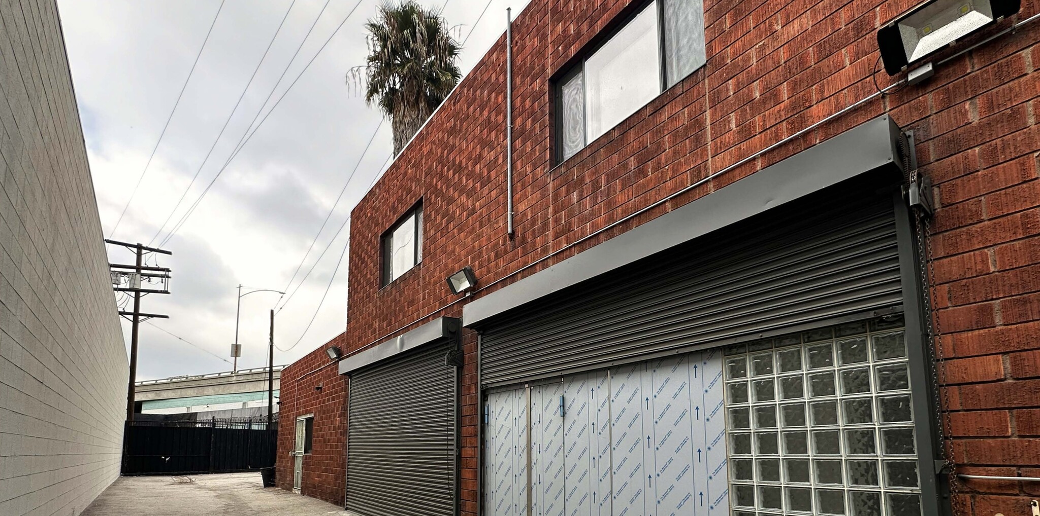 1509 Mateo St, Los Angeles, CA for Sale