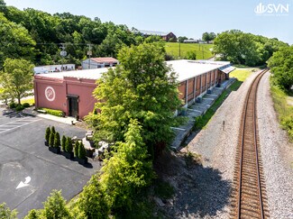 Cynthiana, KY Showroom - 329 S Church St