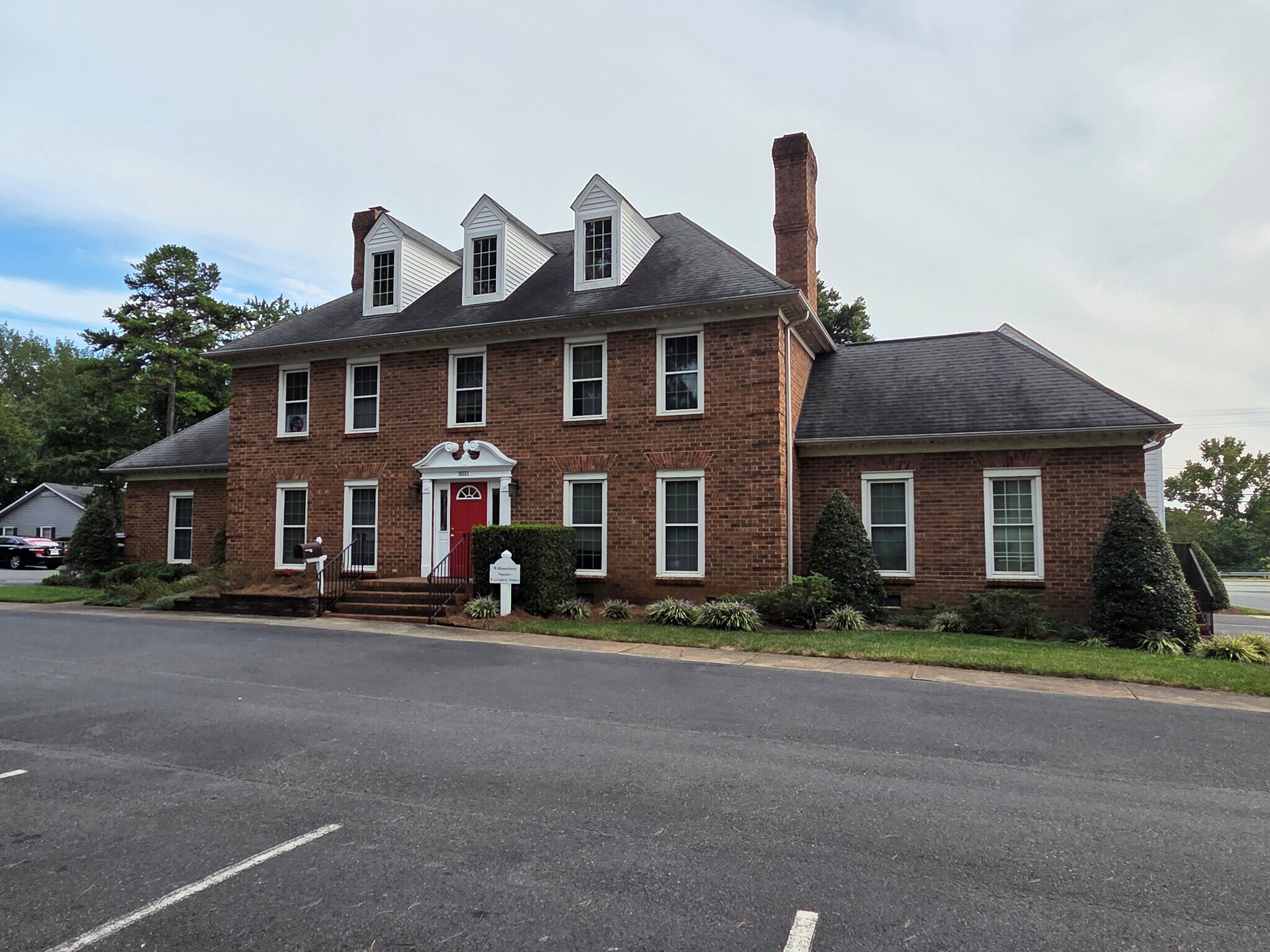 5511 Monroe Rd, Charlotte, NC for Sale