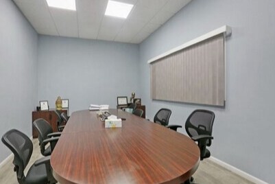 3720 Hawthorne Ct, Waukegan, IL for Sale