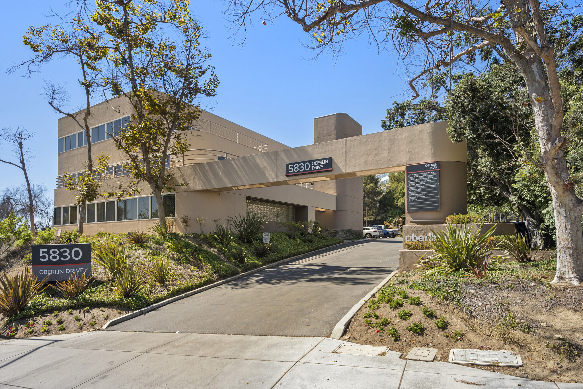 5830 Oberlin Dr, San Diego, CA for Rent