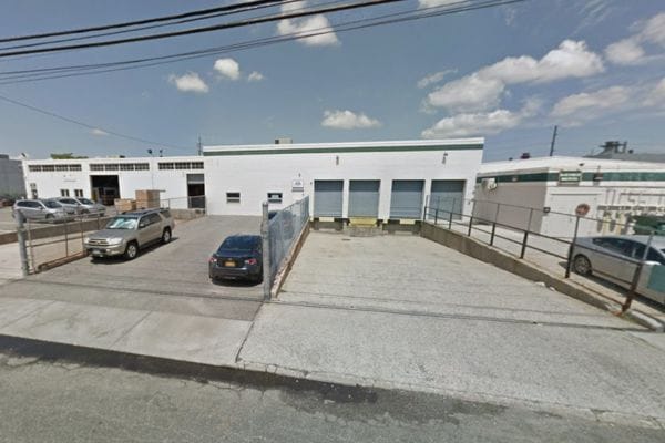 100-102 Lauman Ln, Hicksville, NY for Rent