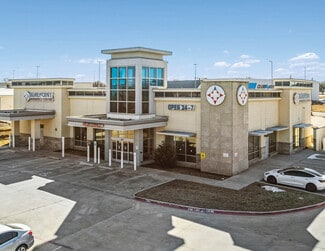 Grand Prairie, TX Retail - 901 W Jefferson St