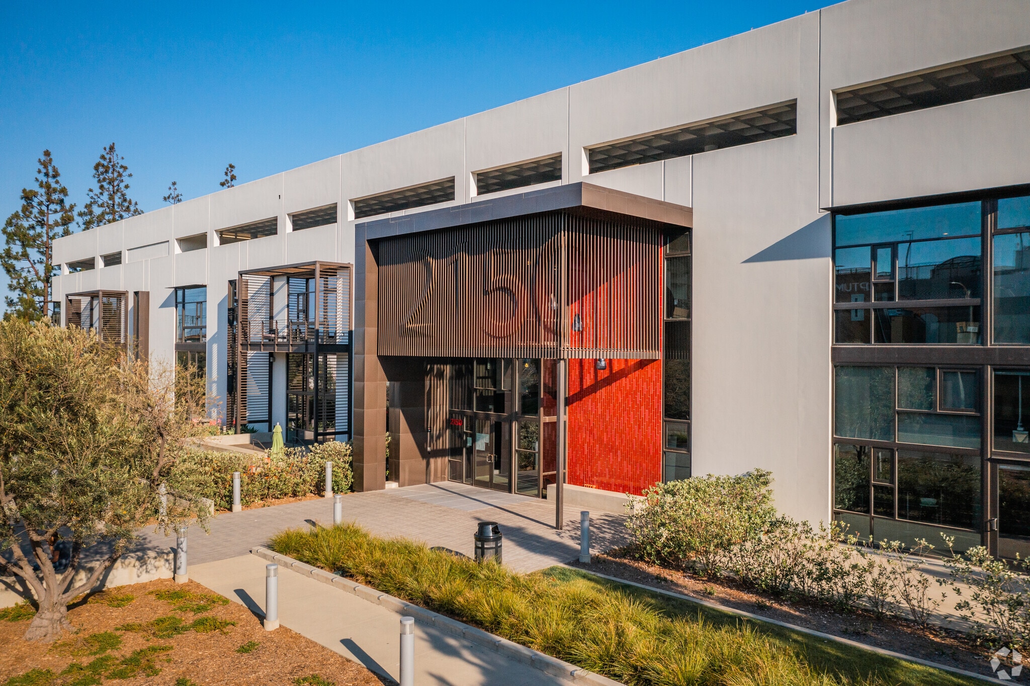 800 Apollo St, El Segundo, CA for Rent