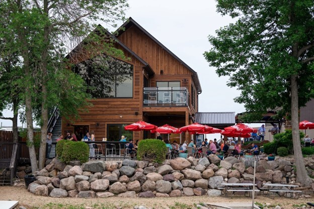 501 Lake Ave, Fairmont, MN for Sale