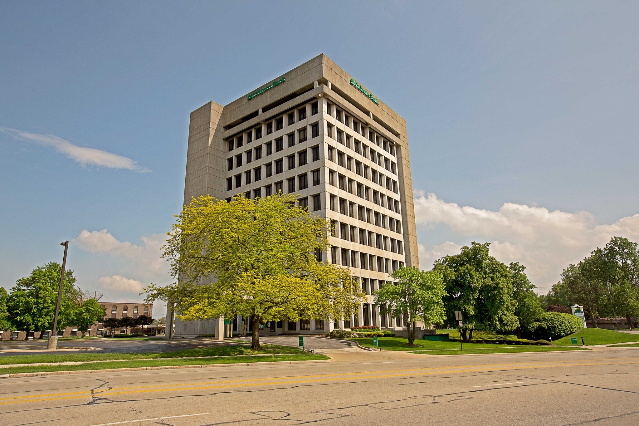3130 Executive Pky, Toledo, OH for Rent