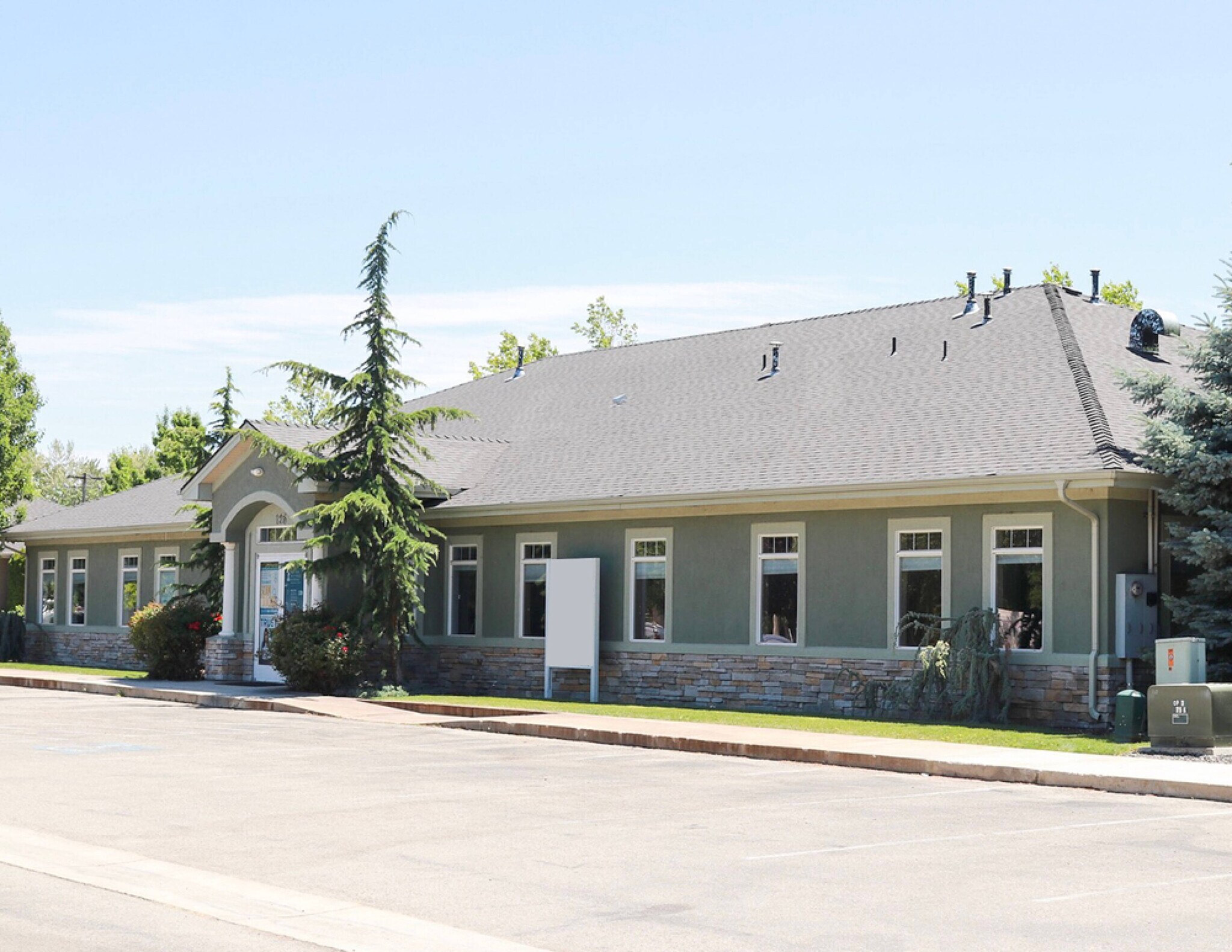 125 E 50th St, Garden City, ID for Sale