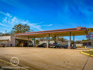 Daingerfield, TX Storefront - 303 W W M Watson Blvd