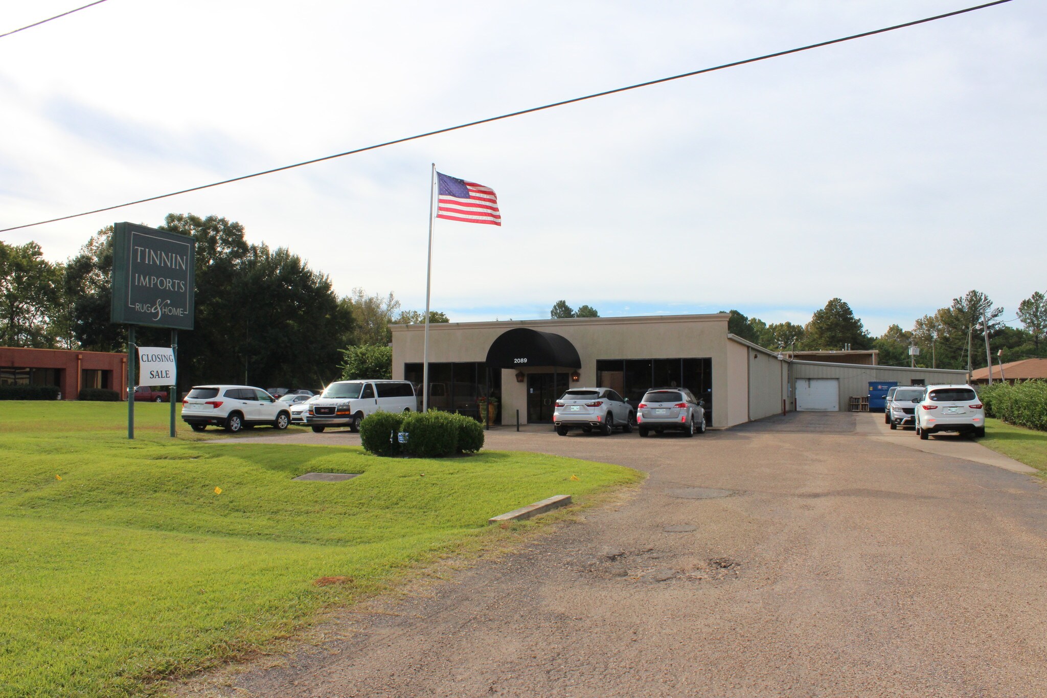2089 Lakeland Dr Jackson, MS 39216 Retail Property for Sale on