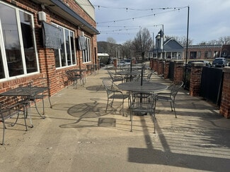 Parkville, MO Retail - 160 English Landing Dr Parkville, MO Retail - 160 English Landing Dr