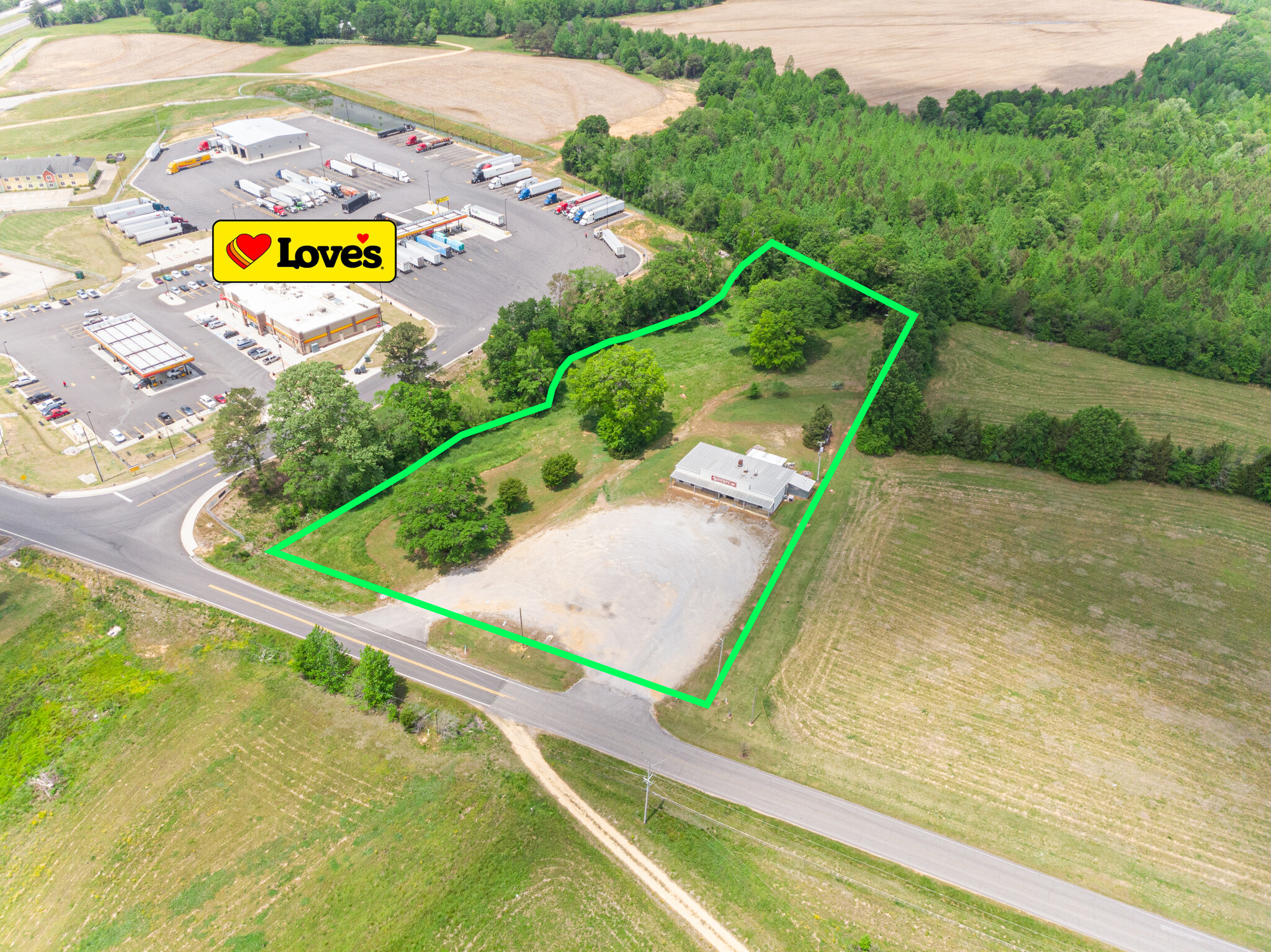 1076 County Highway 35, Hamilton, AL for Sale