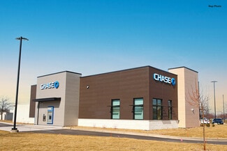 Fayetteville, AR Bank - 3373 N College Ave