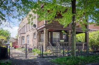 Cleveland, OH Apartments - 1052 E 62nd St
