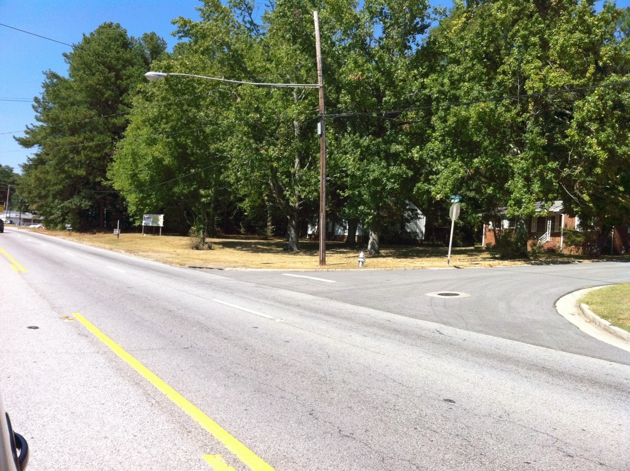 5560 Jonesboro Rd, Lake City, GA for Sale