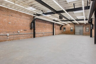Los Angeles, CA Showroom - 1022 S Santa Fe Ave