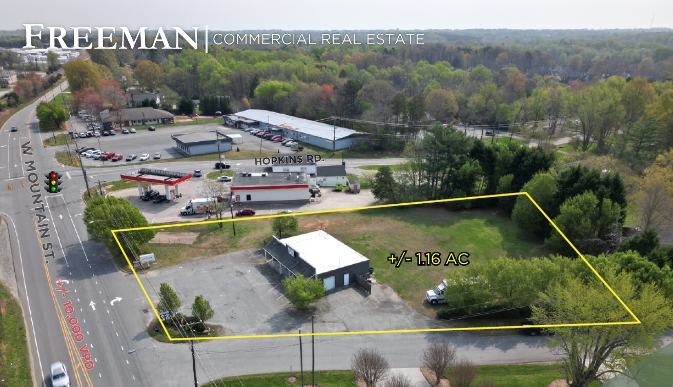 2020 W Mountain St, Kernersville, NC for Sale