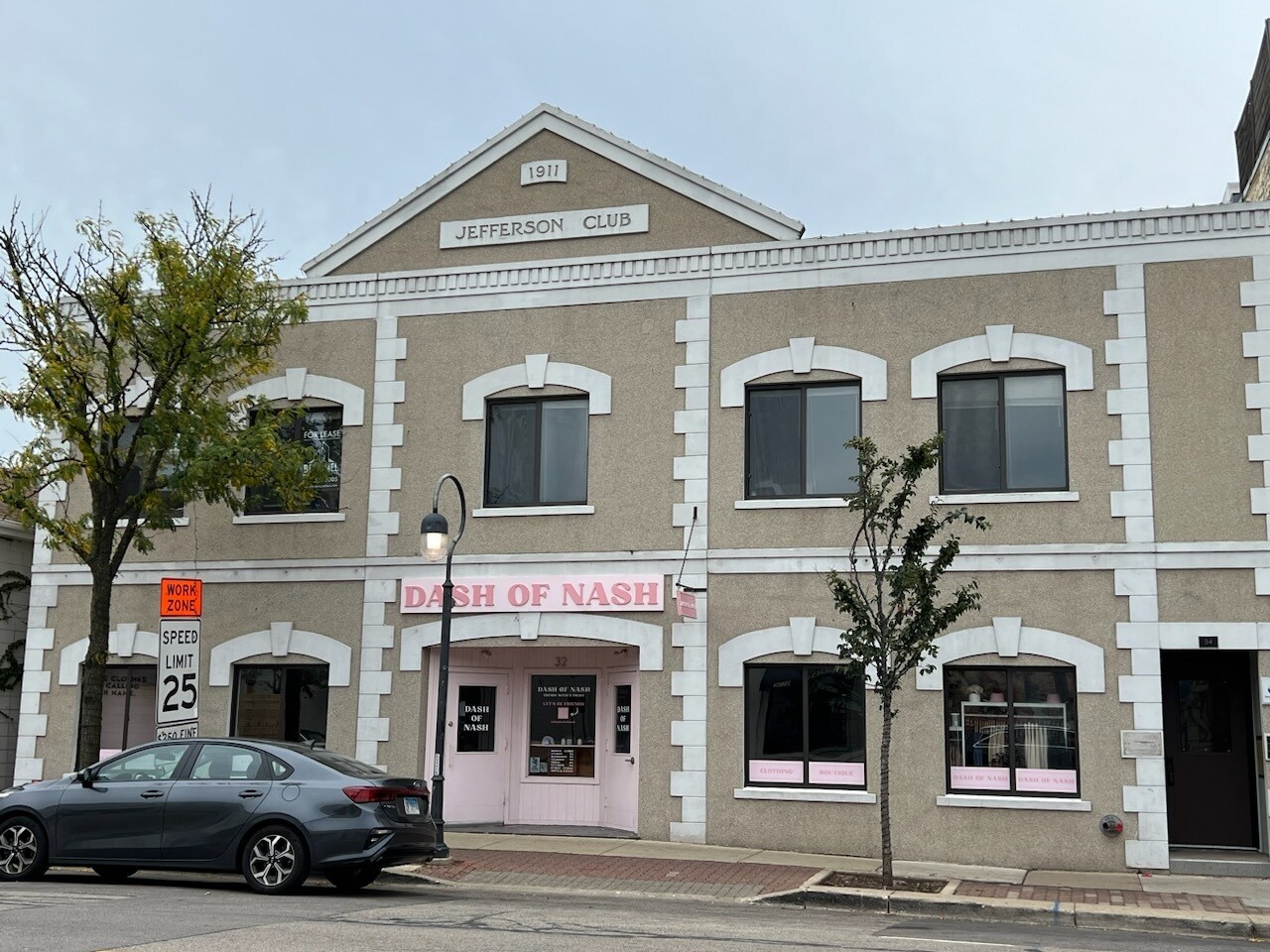 32-34 W Chicago Ave, Naperville, IL for Rent