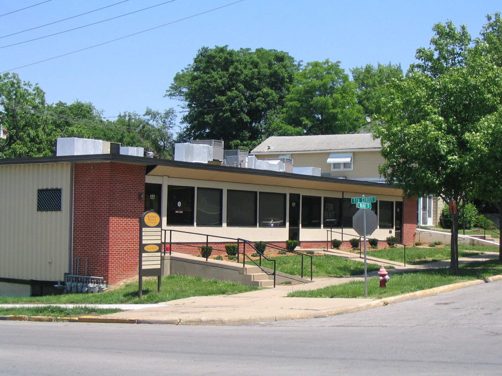 422-432 Walnut St, Leavenworth, KS for Rent