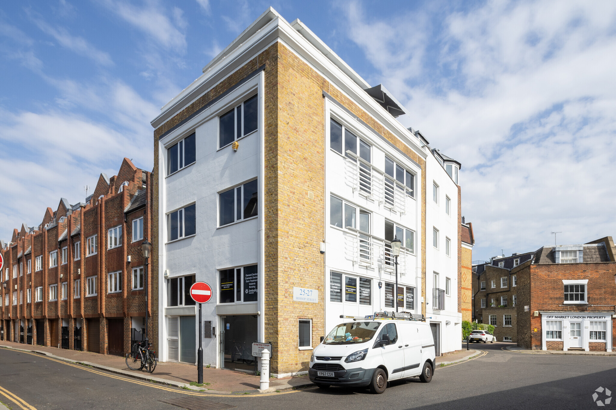 25-27 Mossop St, London, LND for Rent