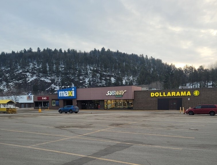 1200 Boul Ducharme, La Tuque, QC for Rent