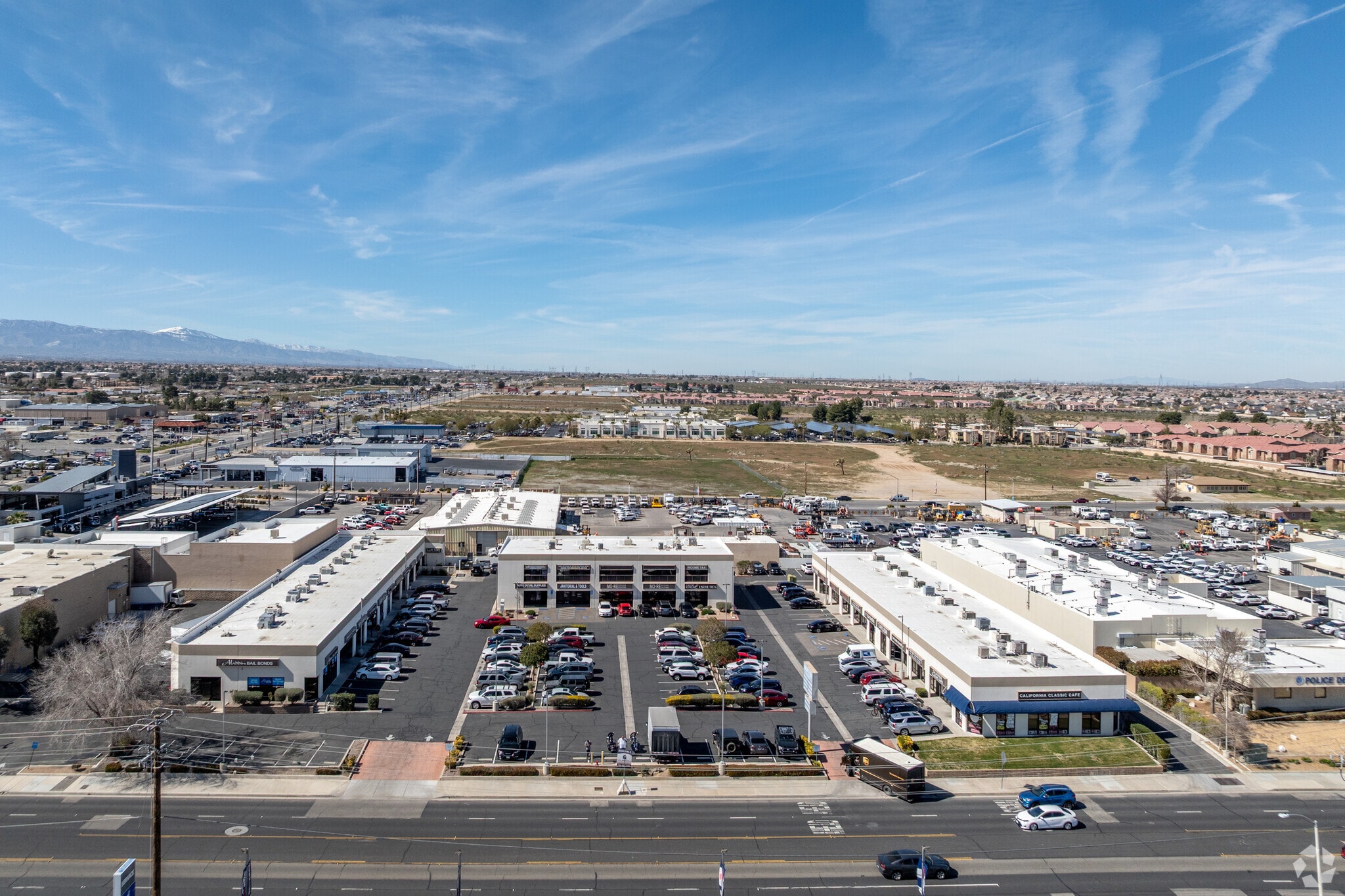 14176 Amargosa Rd, Victorville, CA for Rent