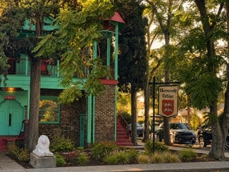 Fresno, CA Apartments - 840 E Brown Ave